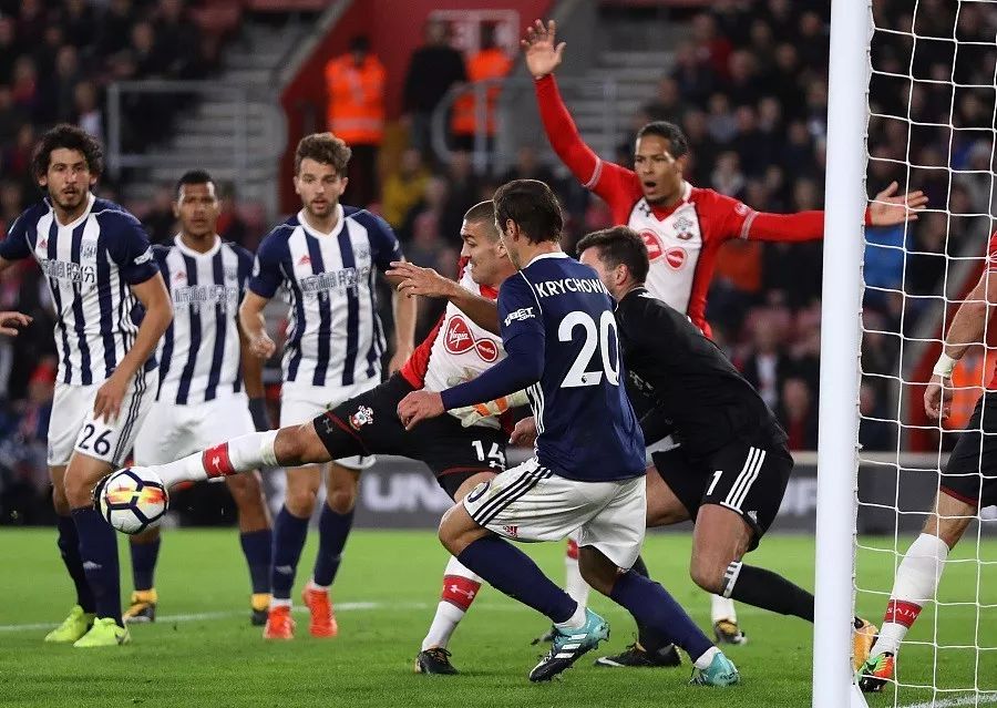 南安普顿球员因伤退出国家队比赛了吗